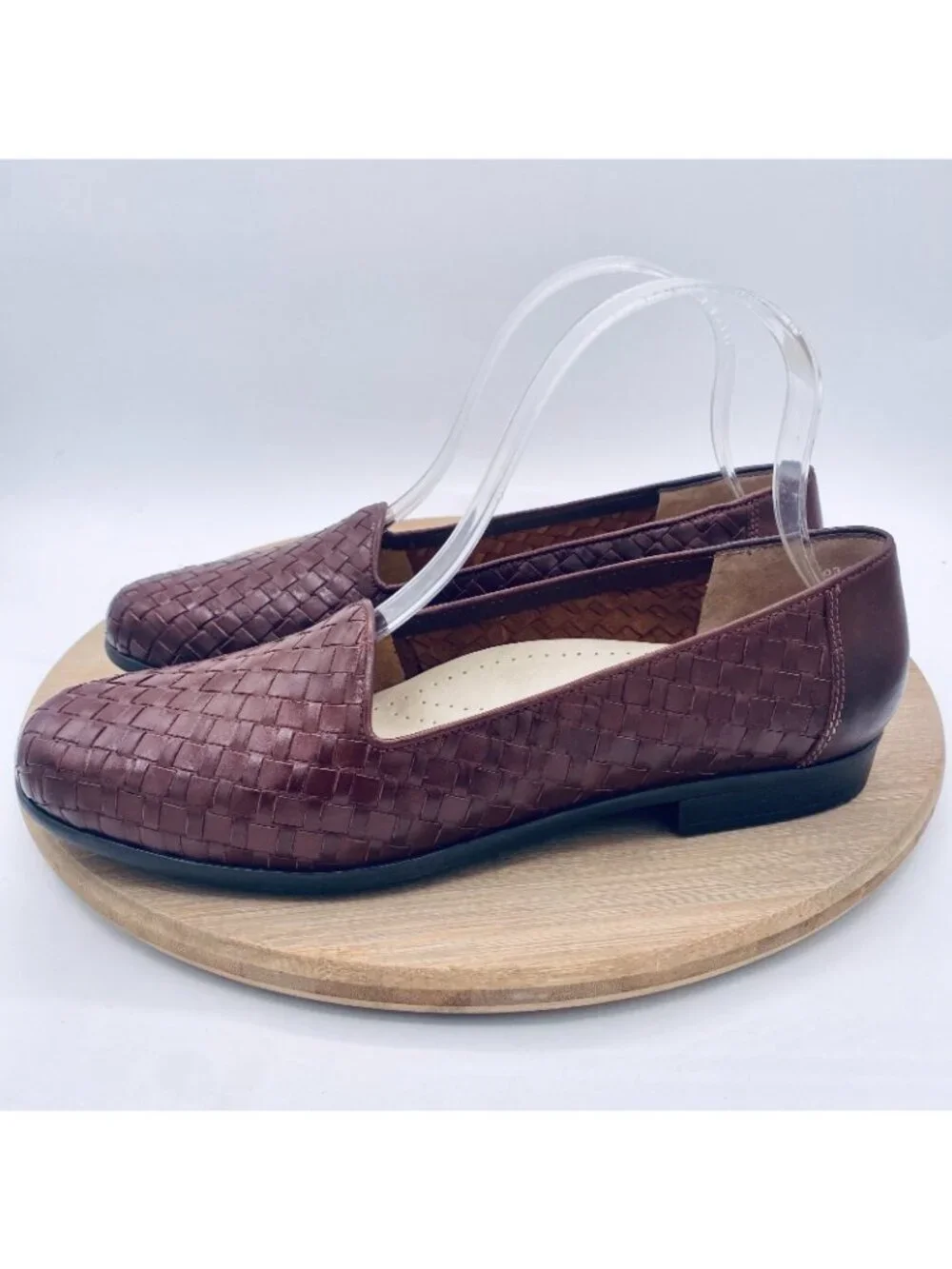 Vintage G H Bass Sunjuns Shoes 9 Brown Woven Leather Loafer Flats Minimalist